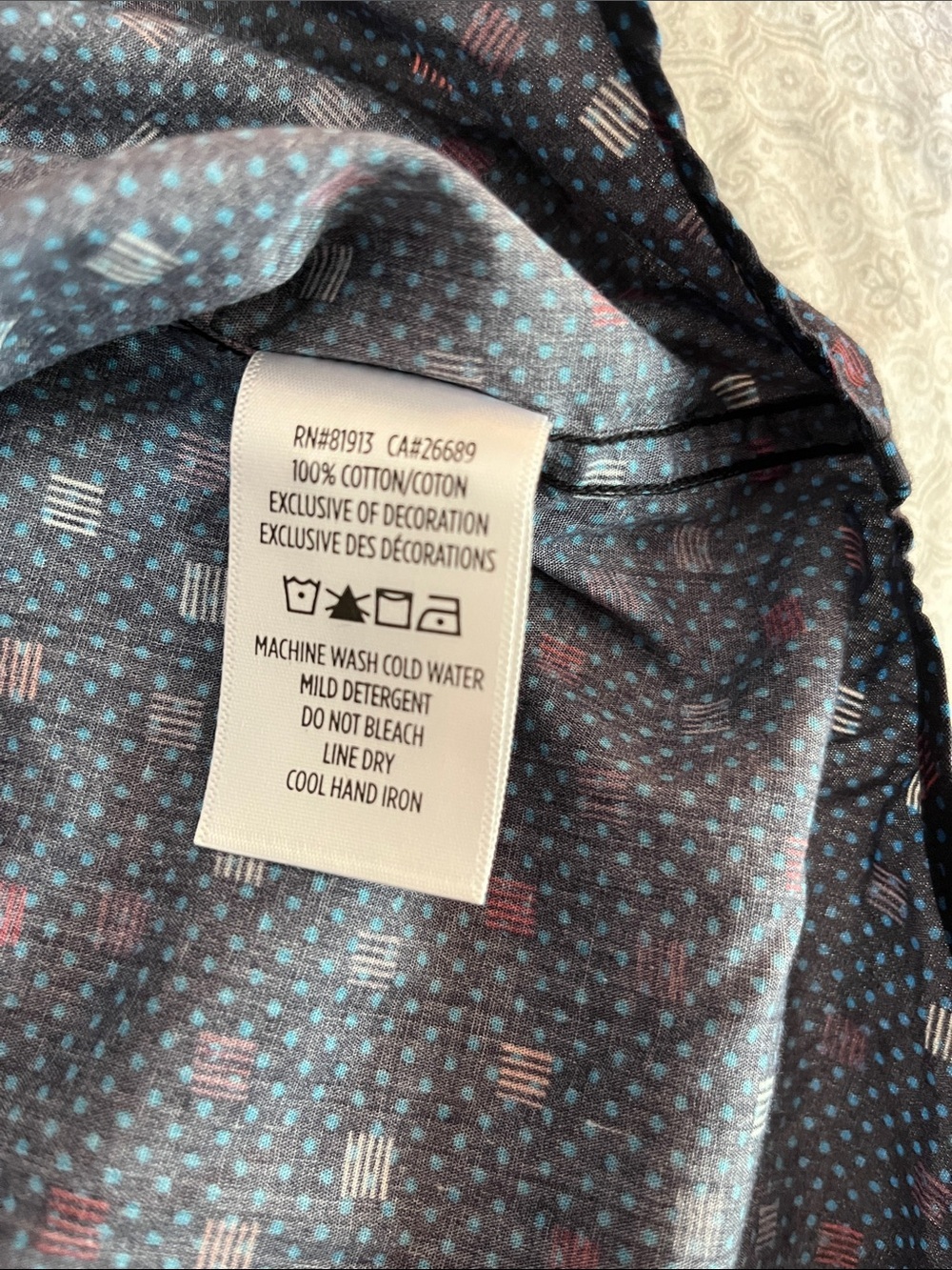 NWOT Robert Graham Navy Button-Down with Multicolor Geometric Embroidery Size L - Picture 7 of 11